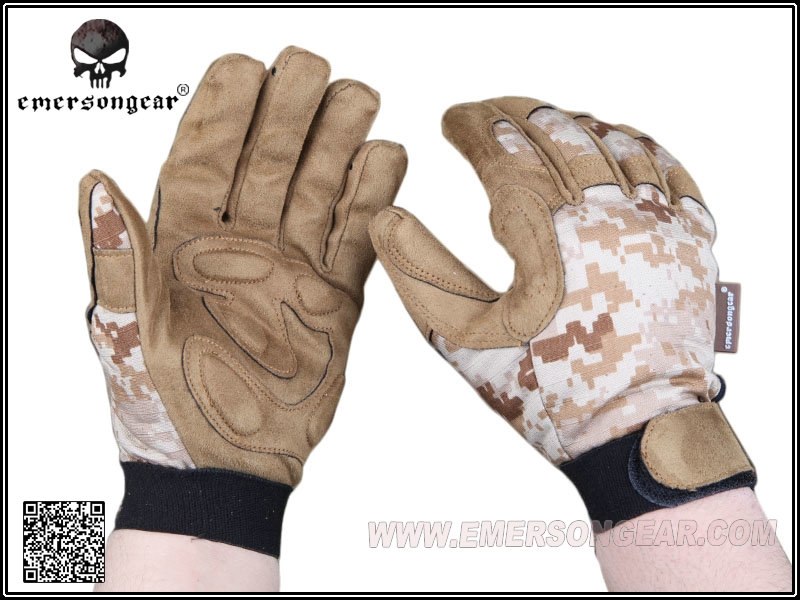 Picture of Emerson Gear Tactical Lightweight Camouflage Gloves (AOR1)