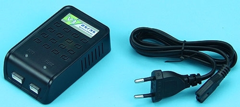 Picture of G&P 2S/3S Li-ion Polymer Charger for 7.4V / 11.1V Battery (EU Plug)