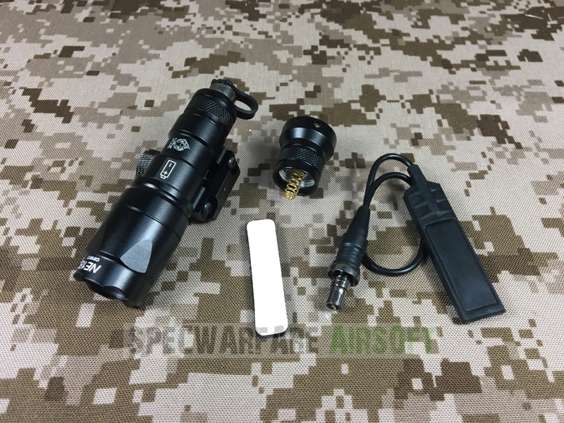 Picture of Night Evolution M30A Mini Scout Light (Black)