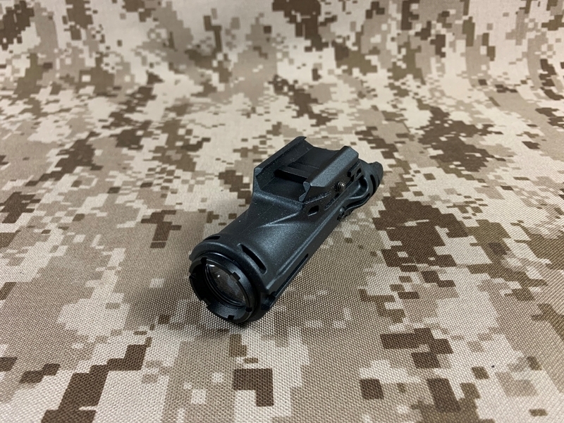 Picture of Sotac X-Ray 15 Polymer Flashlight (Black)
