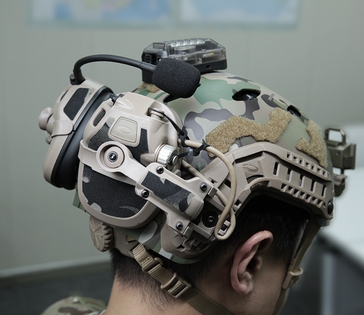 Specwarfare Airsoft. FMA FCS AMP Style Noise Reduction Headset (DE)