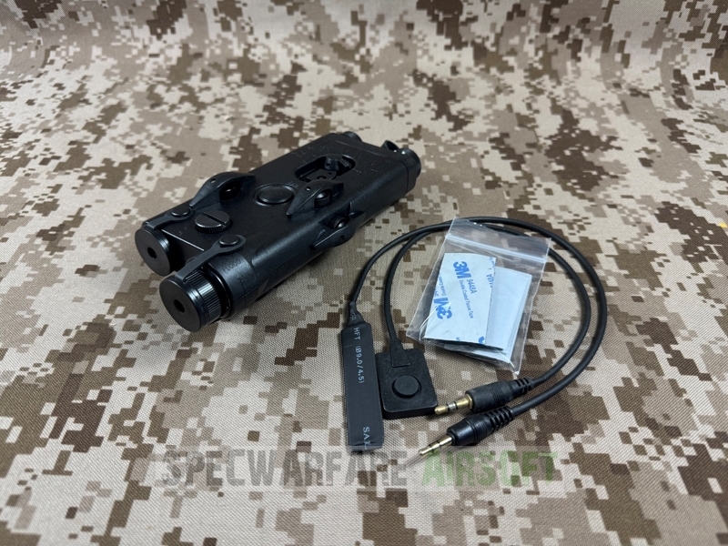 Picture of G&P AN/PEQ-2 Flashlight & Red laser (Black)